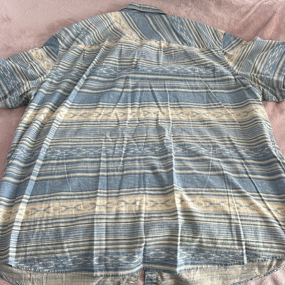 Men's button down - Picture 2 of 2